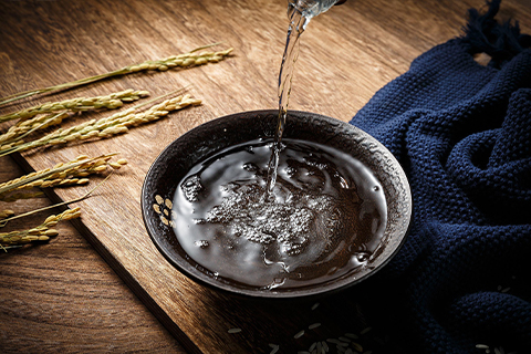 A股白酒企業(yè)半年報(bào)披露,庫存居高不下,九成實(shí)現(xiàn)盈利